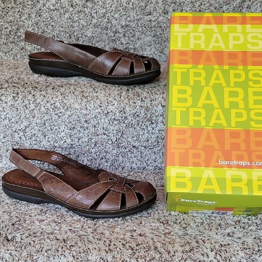 NWT BareTraps Slingback Sandals